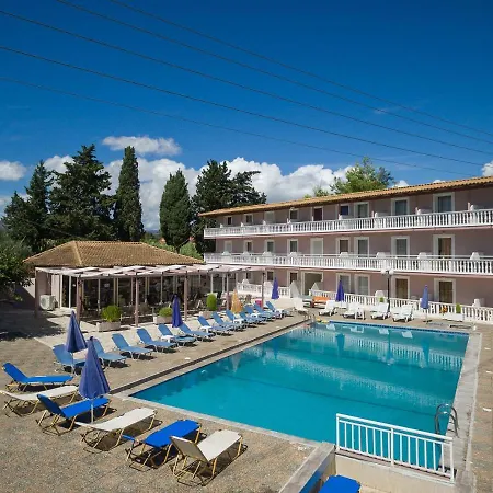 Relax Hotel Закинтос