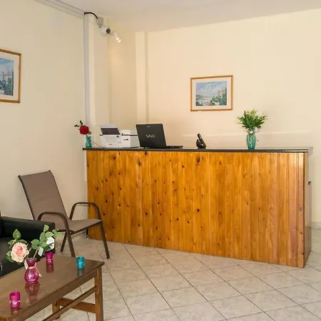Relax Hotel Отель