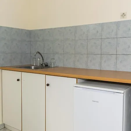 Relax Hotel Закинтос